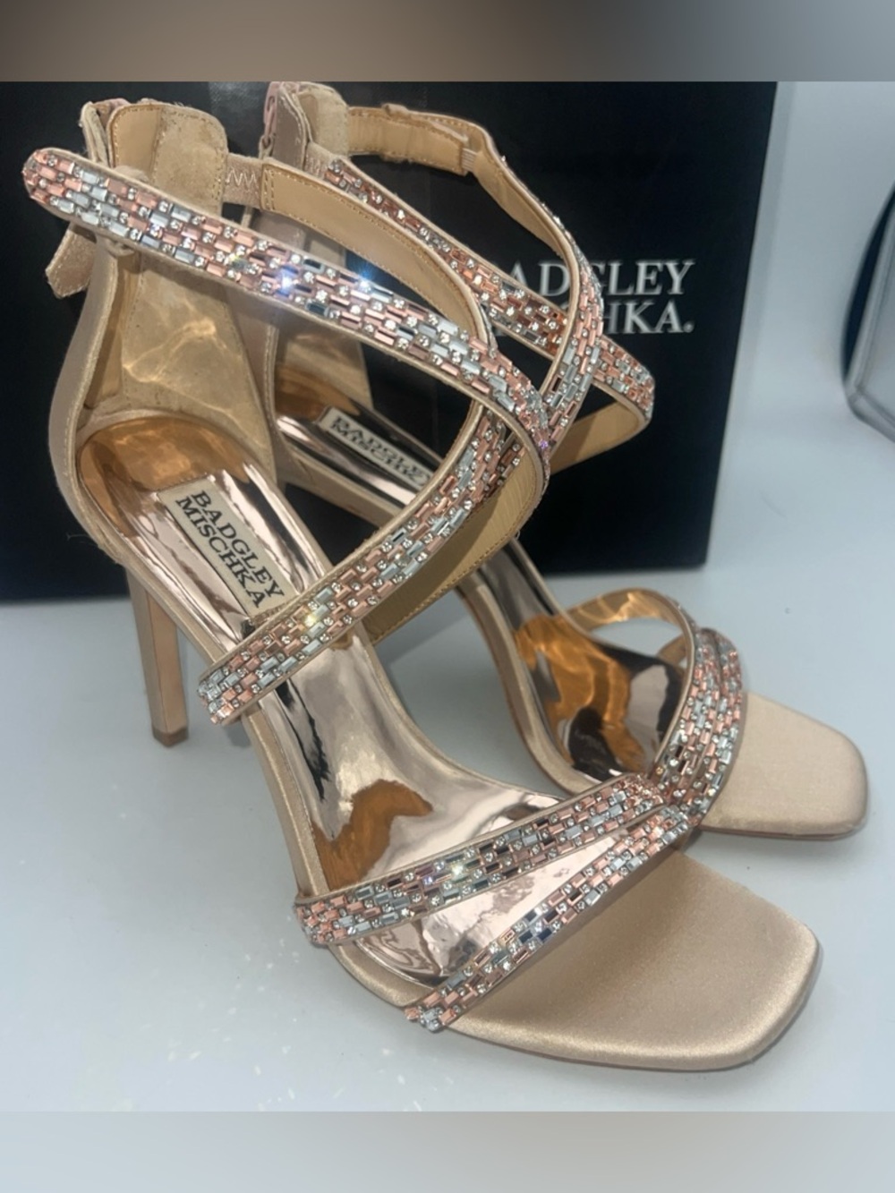 BADGLEY MISCHKA Women’s Zen Strap Heels Size 9 Satin/Embellished Rose Gold NWB